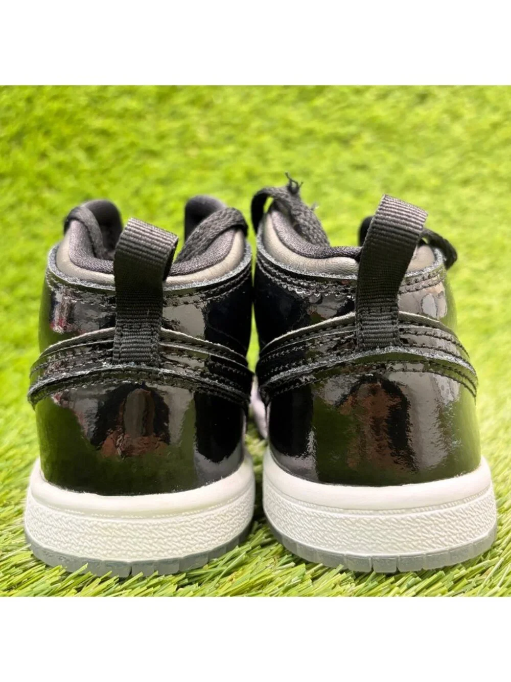 Nike Air Jordan 1 Mid SE Space Jam Black Boys Size 10C Athletic Shoes Sneakers